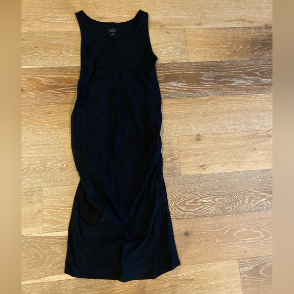 Maternity Haul - Size Medium - 34 items included || pants, dresses, tops, swim - Picture 7 of 16